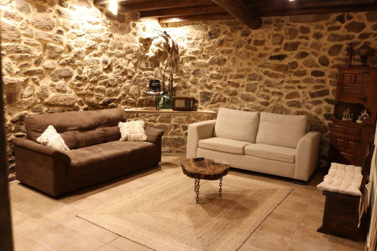 Apartamentos Casa Do Bouza Vello Sober Luaran gambar